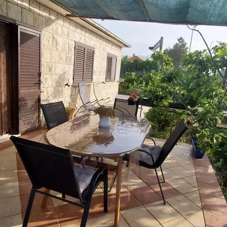 Vikendica House For Rent Zrnovo